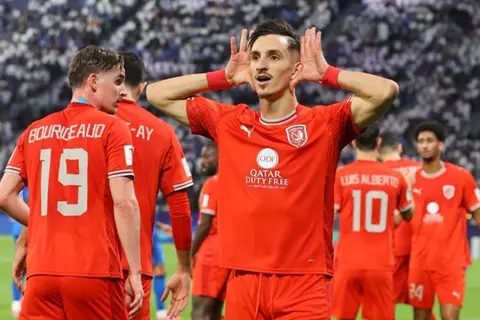 هدف القطبين السابق.. عادل بولبينة يتوهج مع الدحيل أمام العربي